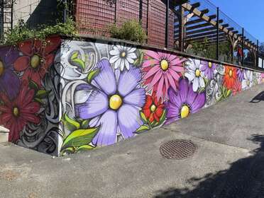 Fleurs et couleurs à l'école René Pion